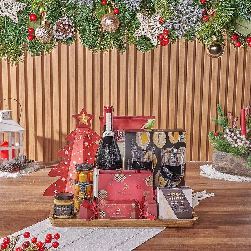 Holiday Wine & Treats Gift Basket